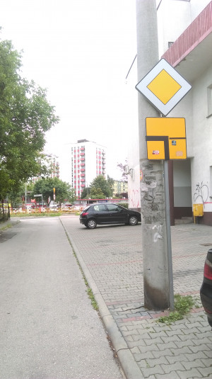 Zdjęcie 2 przedstawia problem zgłoszony w tym alercie