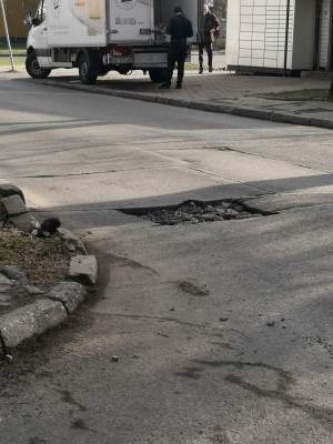 Zdjęcie 1 przedstawia problem zgłoszony w tym alercie